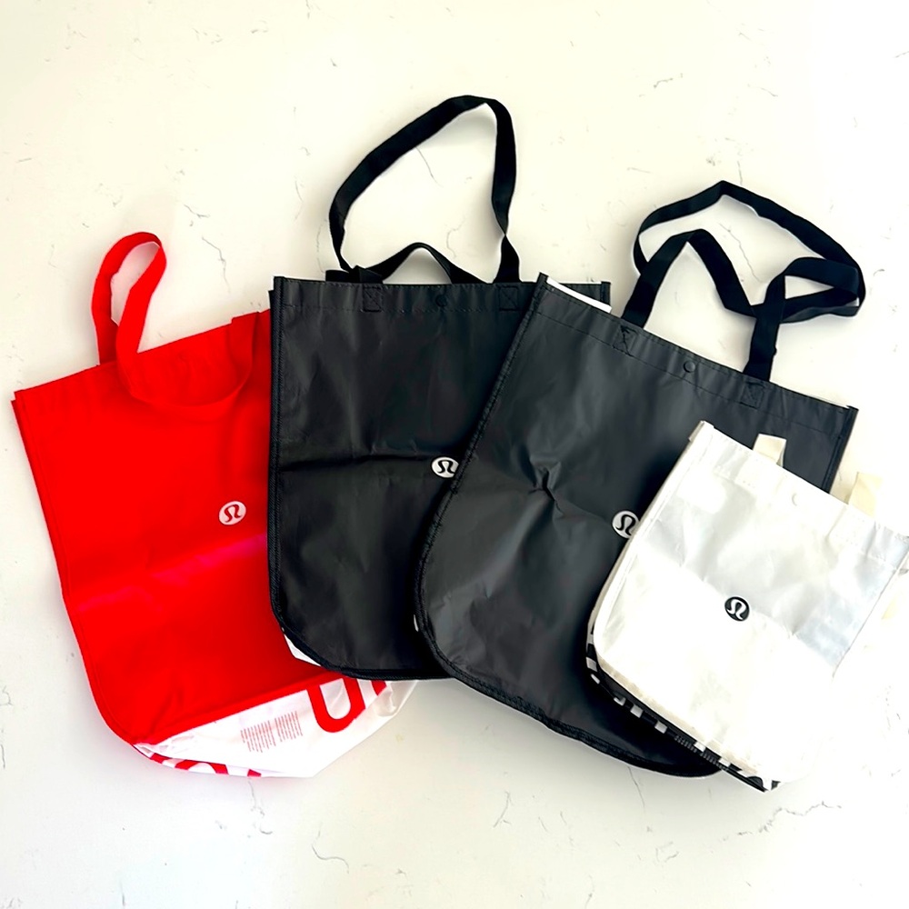 4 Lululemon Reusable Bags 3 large 1 small
